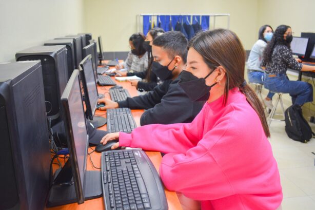 Matrícula semestral con descuento solidario modalidad Online