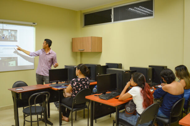Matricula semestral modalidad presencial o híbrida todas las carreras excepto Gastronomía
